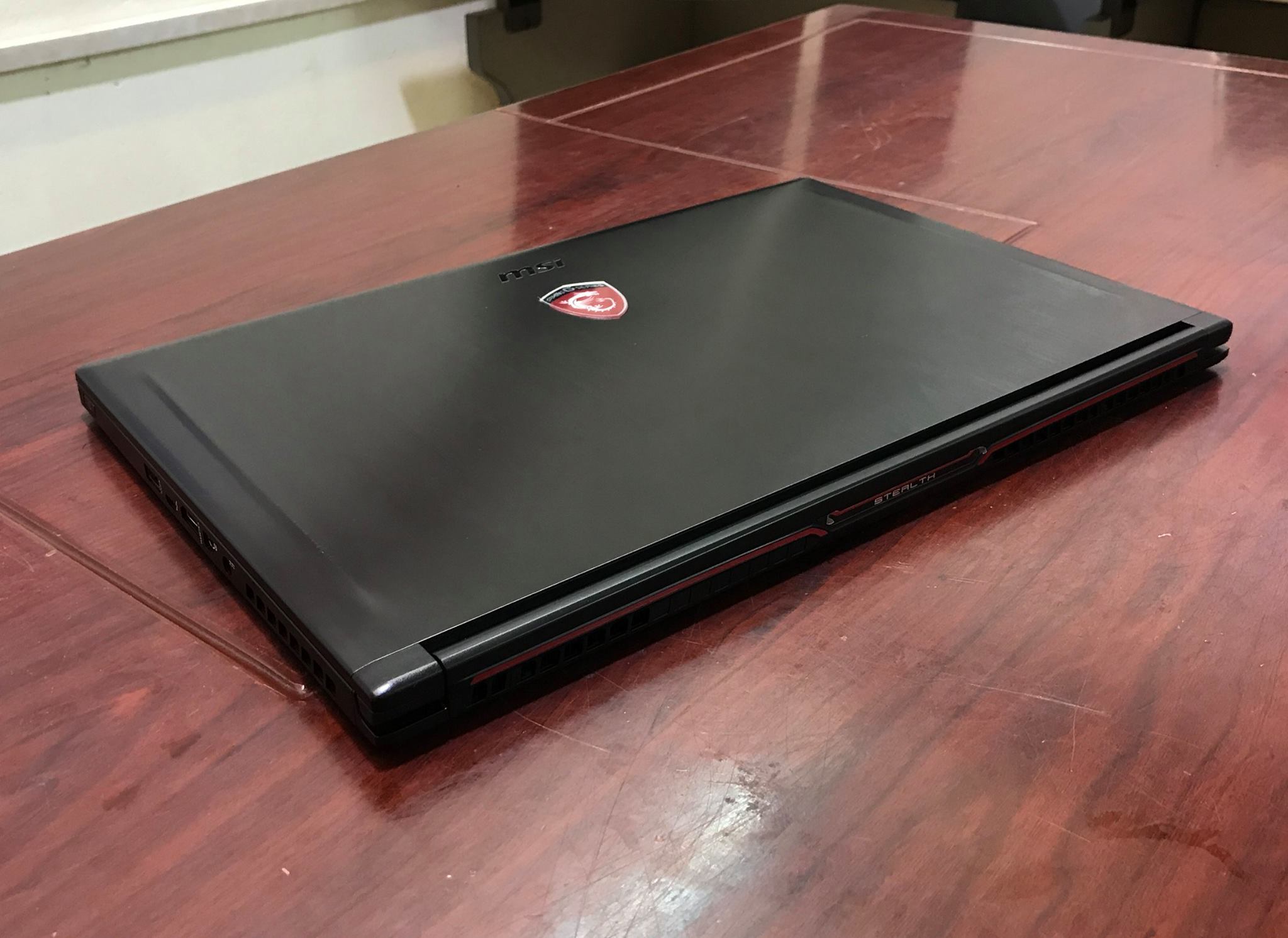 Laptop MSI GS63VR Stealth Pro-9.jpg